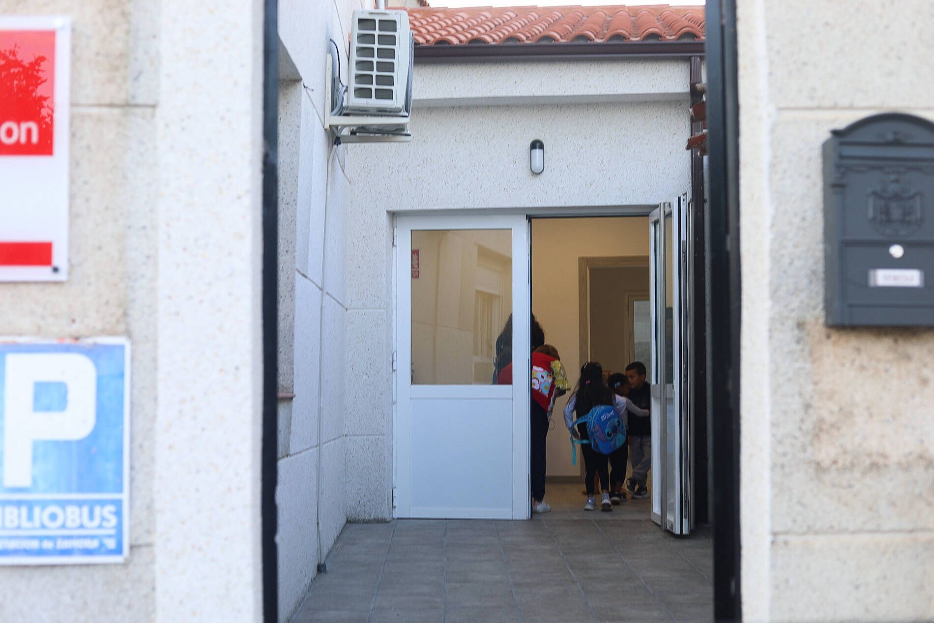 El aula de Cubillos reabre sus puertas tras 17 años