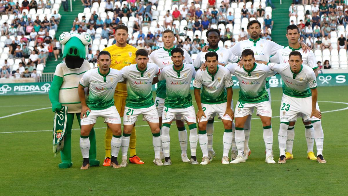 Formación inicial del Córdoba CF en el partido ante el Racing de Ferrol en El Arcángel.