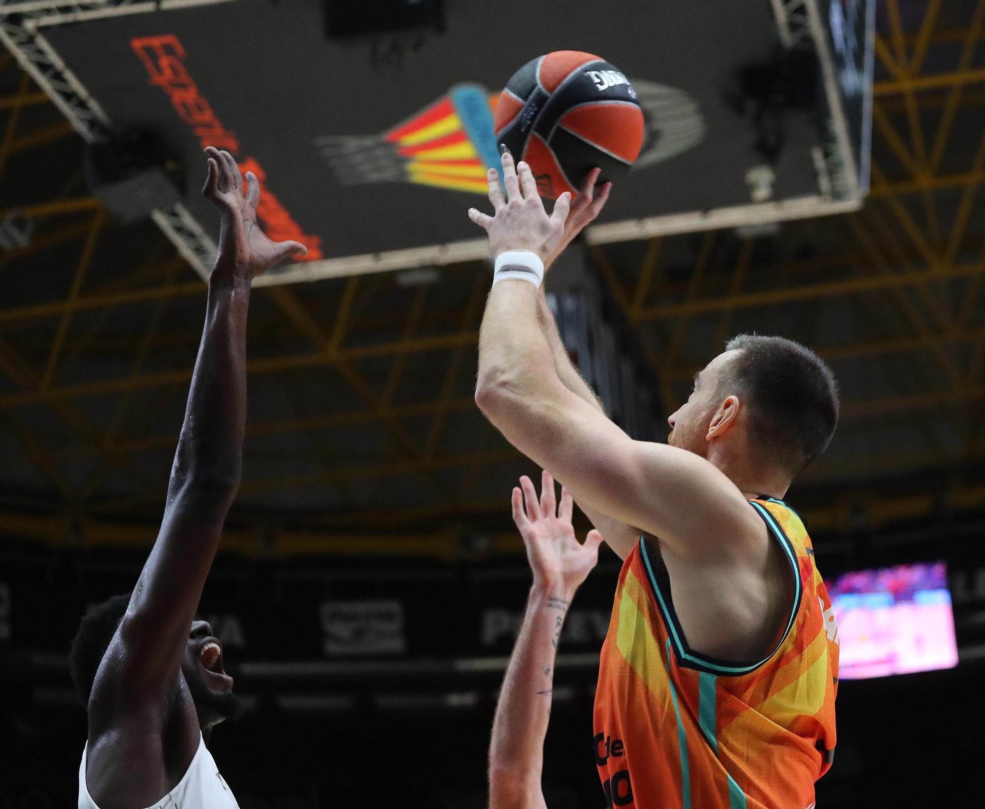 Valencia Basket vs LDLC Asvel