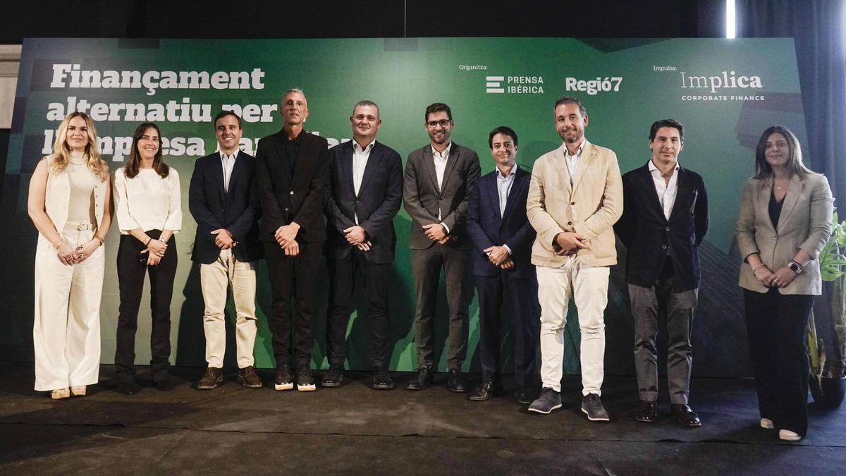 D’esquerra a dreta, Sandra Espinal (Regió7), María Riera (Implica), Lluís Molins (ABACC Capital), Josep Lluís Micó (Regió7), Julio Cobo (Implica), Víctor Soria (Generalitat de Catalunya), Luis López-Coronado (Sabadell), Ferran Alcàcer (Aurica Capital), Pedro Picas (Endurance) i Maite Nef (TQ Eurocredit)