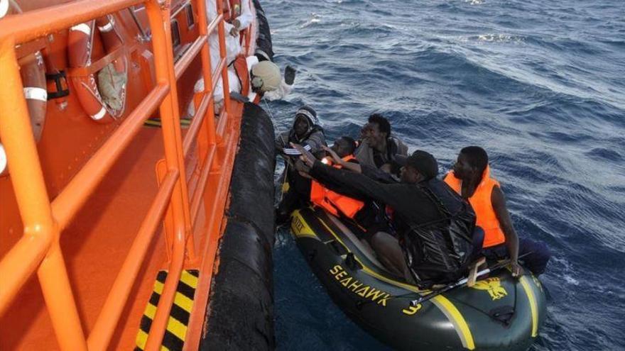 Detenidos en el mar de Marruecos tres españoles por tráfico de migrantes