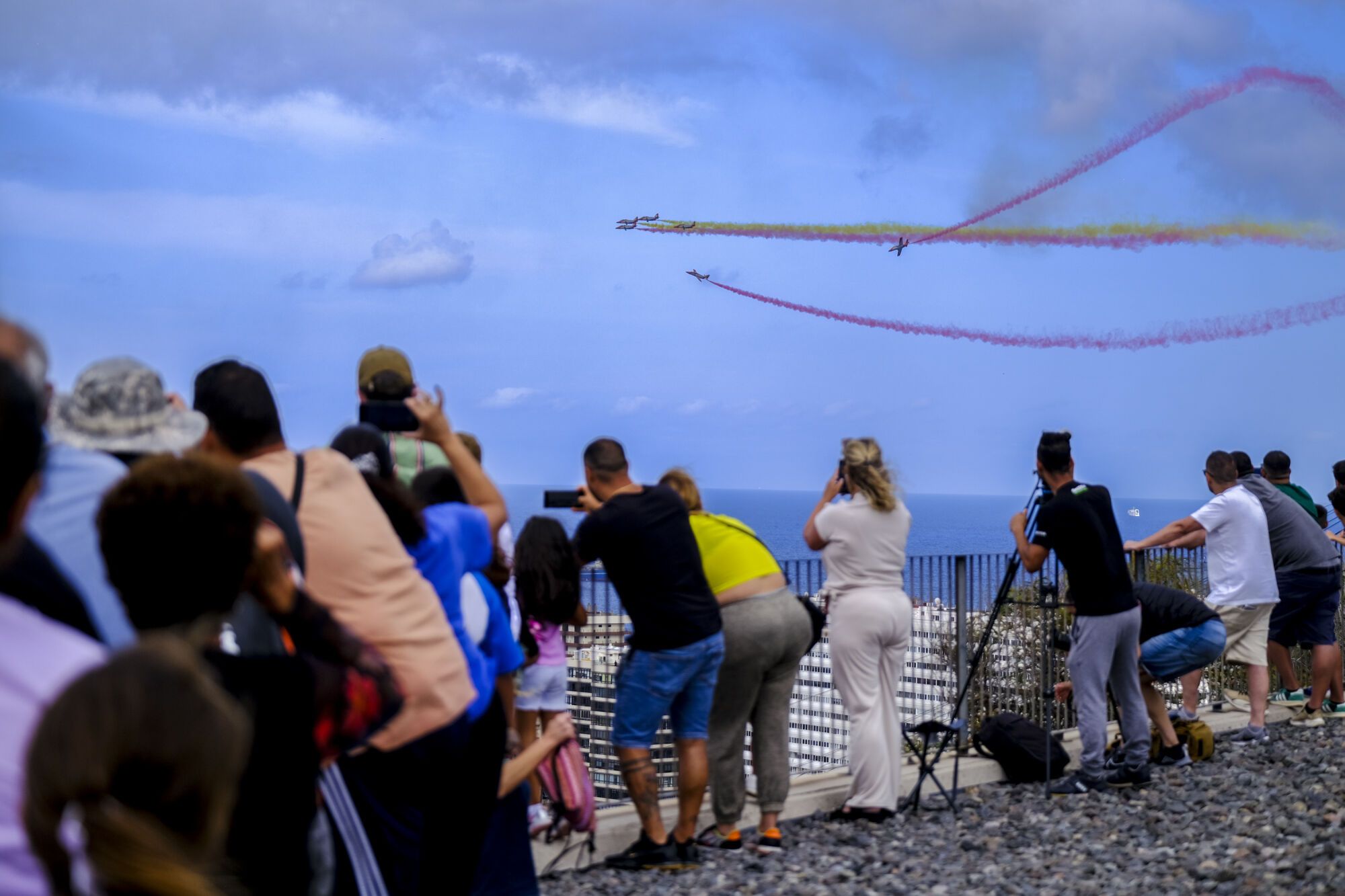 Los actos por el Día de las Fuerzas Armadas en Las Palmas de Gran Canaria, en imágenes