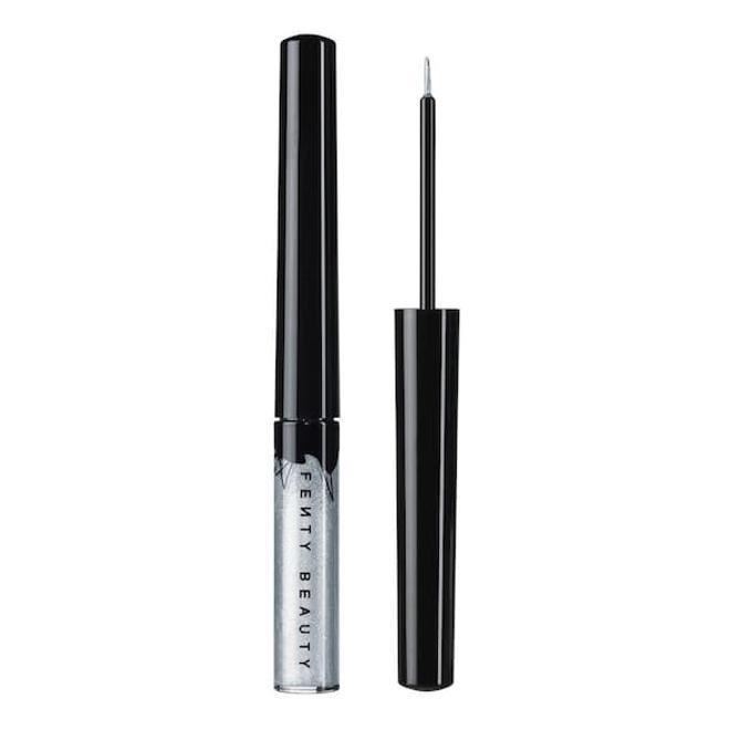 Eyeliner líquido brillante de Fenty Beauty