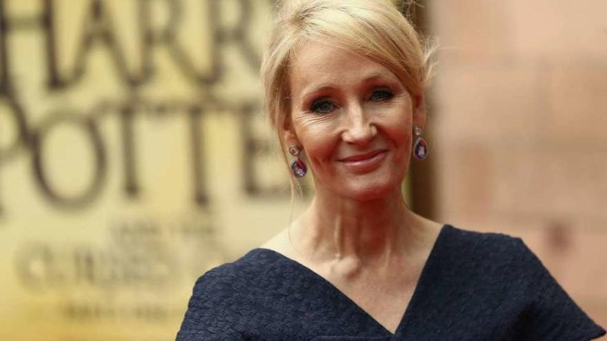 La autora J.K. Rowling en la gala de la obra de teatro sobre Harry Potter en Londres.