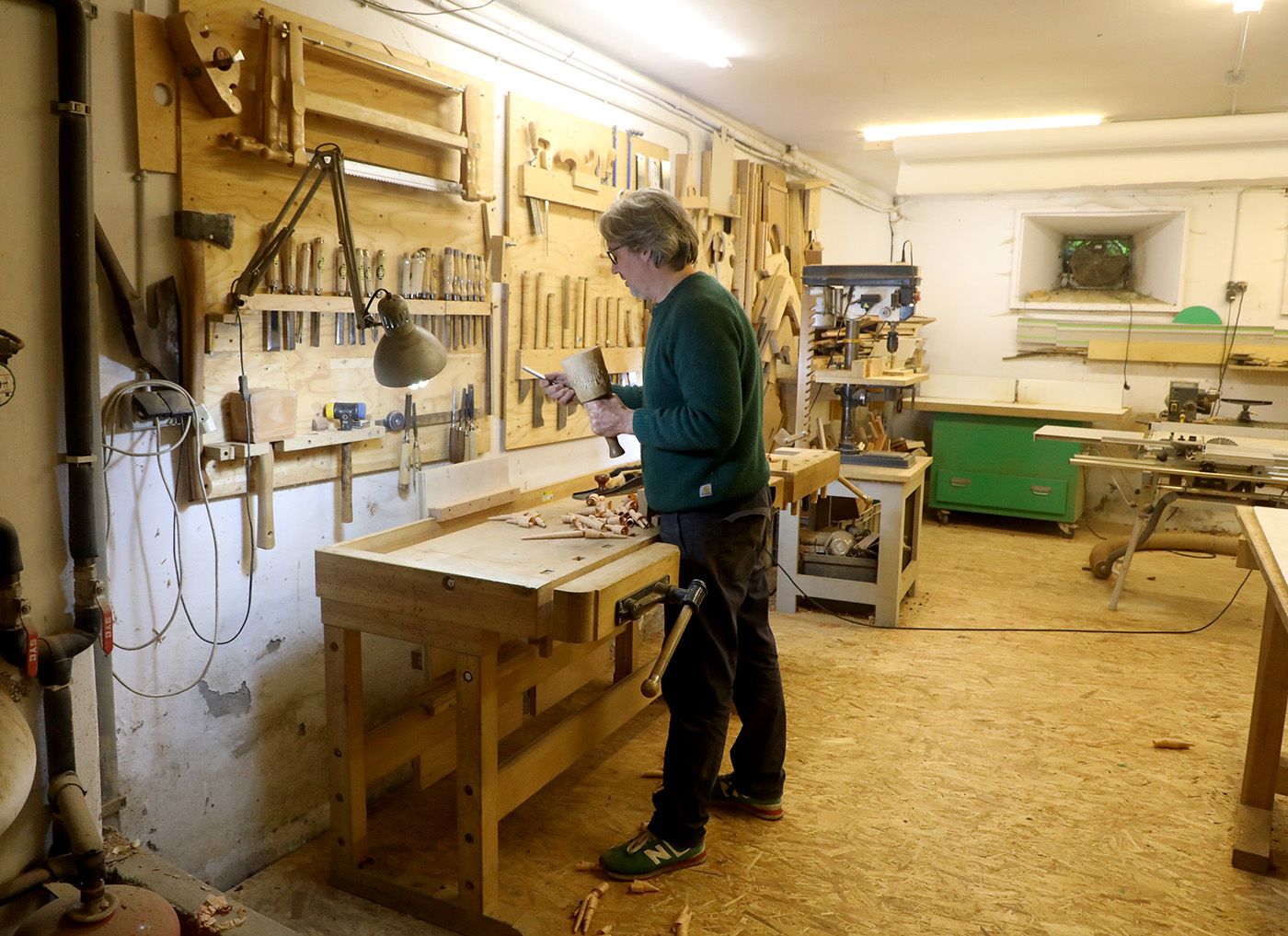 Frank Buschmann, el artista que dialoga con la madera