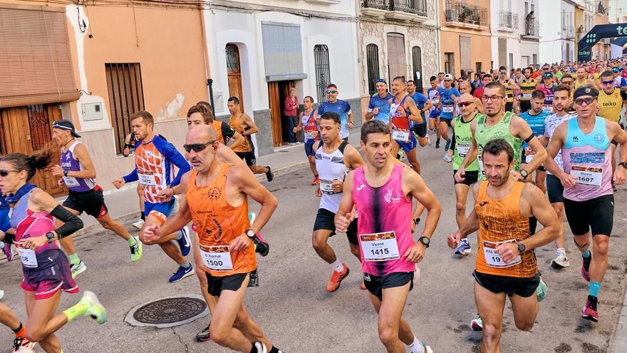 Búscate en la XI Cursa Solidària de Beniarjó