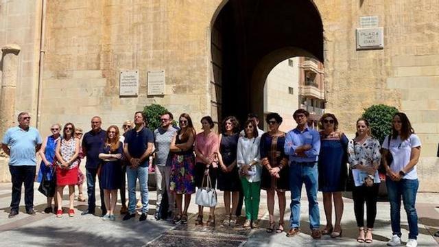 Miembros de la Corporación en Plaça de Baix