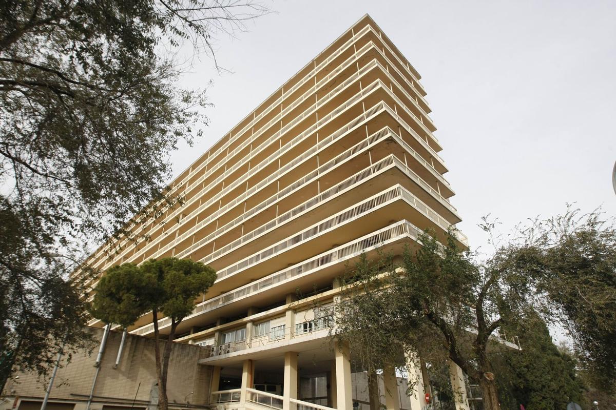 paseando por cordoba hospital provincial fachada