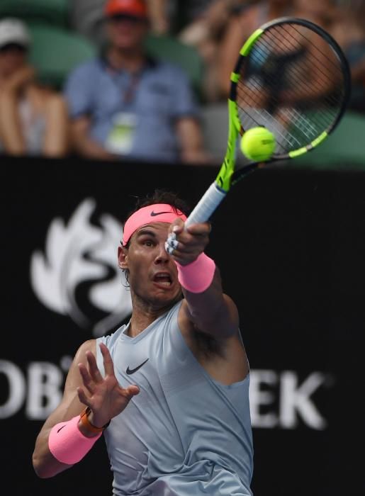 Nadal se clasifica para cuartos ante Schwartzman en Australia