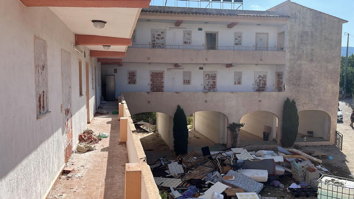 El hotel okupado en Calp tras ser desalojado por Servi-okupas