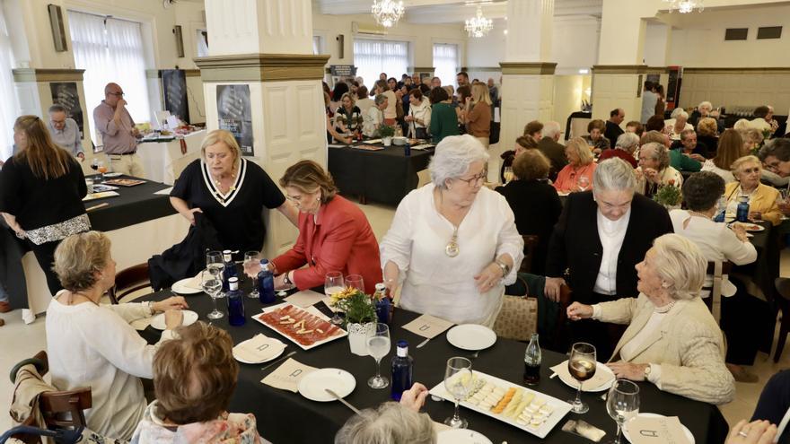 Cena benéfica de Manos Unidas en Gijón para una escuela en Zambia