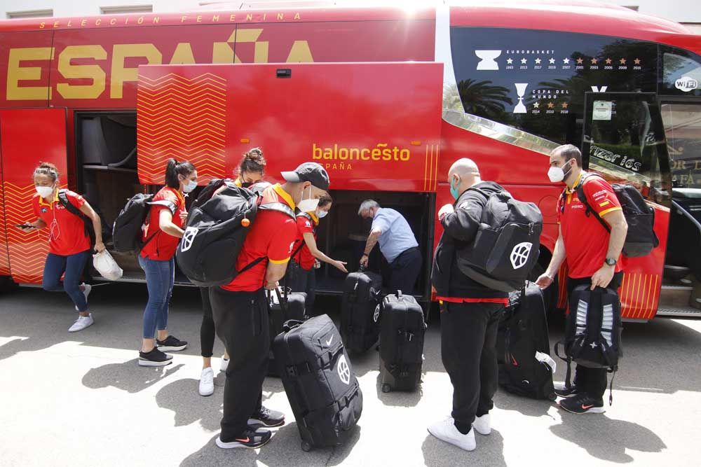 La selección española femenina de baloncesto ya está en Córdoba