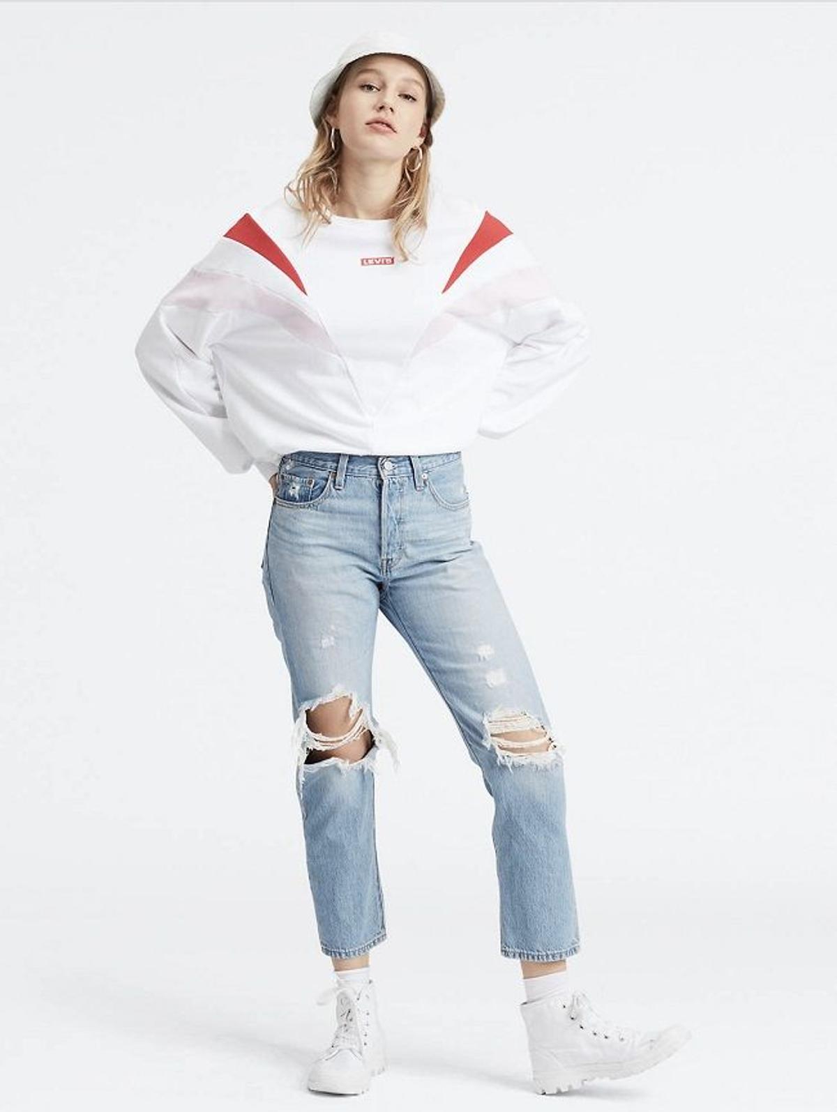 Modelo 501 Cropped Patched, de Levi's