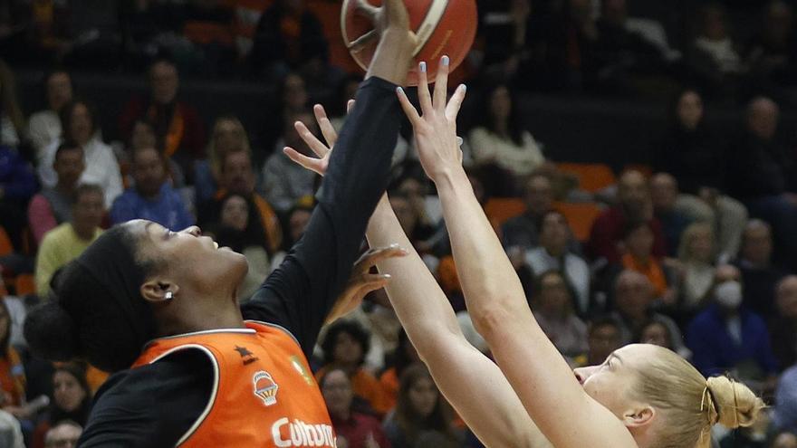 Hozono Jairis cae compitiendo ante un superior Valencia Basket (59-52)