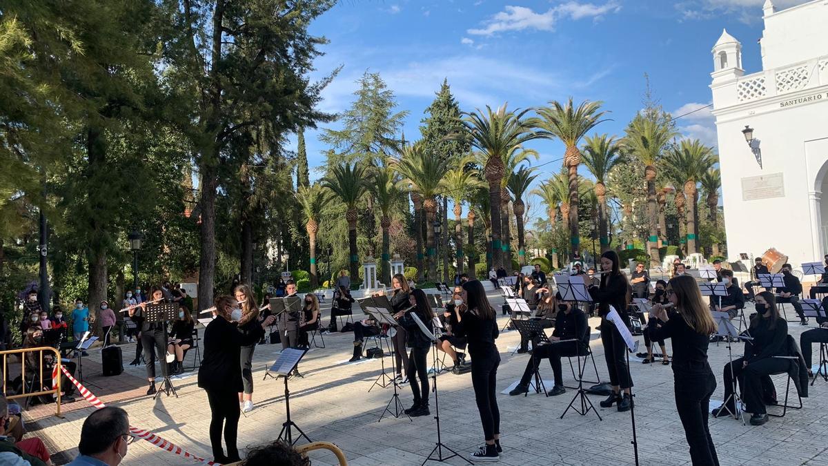 Alumnos del conservatorio en una actuación en La Piedad