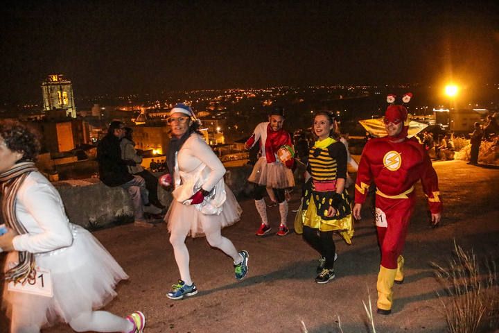 Deporte con buen humor en el Cross Nocturno de Orihuela