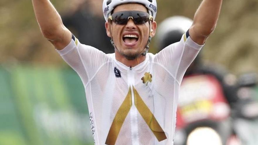 Stefan Denifl celebra el triunfo de ayer en la decimoséptima etapa de la Vuelta.