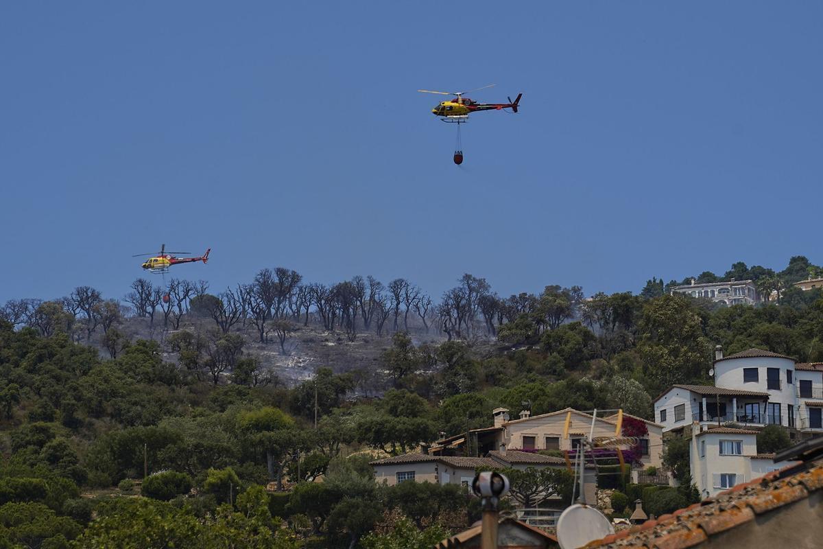 Incendio forestal en Castell d’Aro y Santa Cristina d’Aro