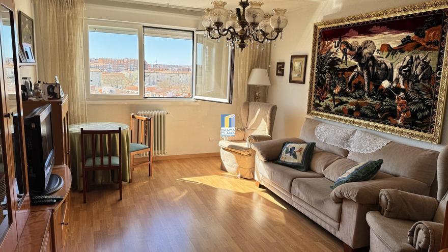 El luminoso piso en Zamora con garaje y terraza que será tuyo por 140.000 euros
