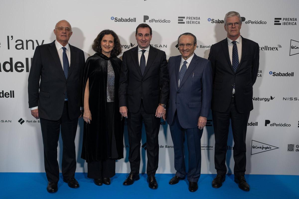 Josep Oliu, Presidente de Banc Sabadell, Gemma Martínez, directora adjunta de El Periódico, Toni Ruiz, Presidente y CEO de Mango, Javier Moll, Presidente de Prensa Iberica, y Martí Saballs, director de información económica de Prensa Ibérica