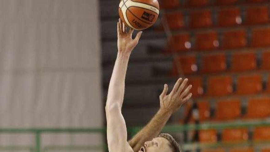 Davis Rozitis, broche de oro para la plantilla del Alimerka Oviedo Baloncesto