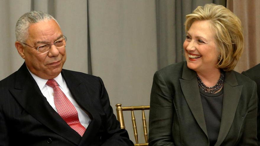 Colin Powell y Hillary clinton.