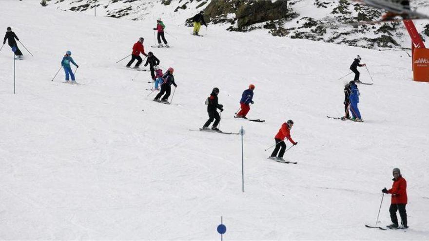 Formigal-Panticosa abre este fin de semana 102 kilómetros esquiables