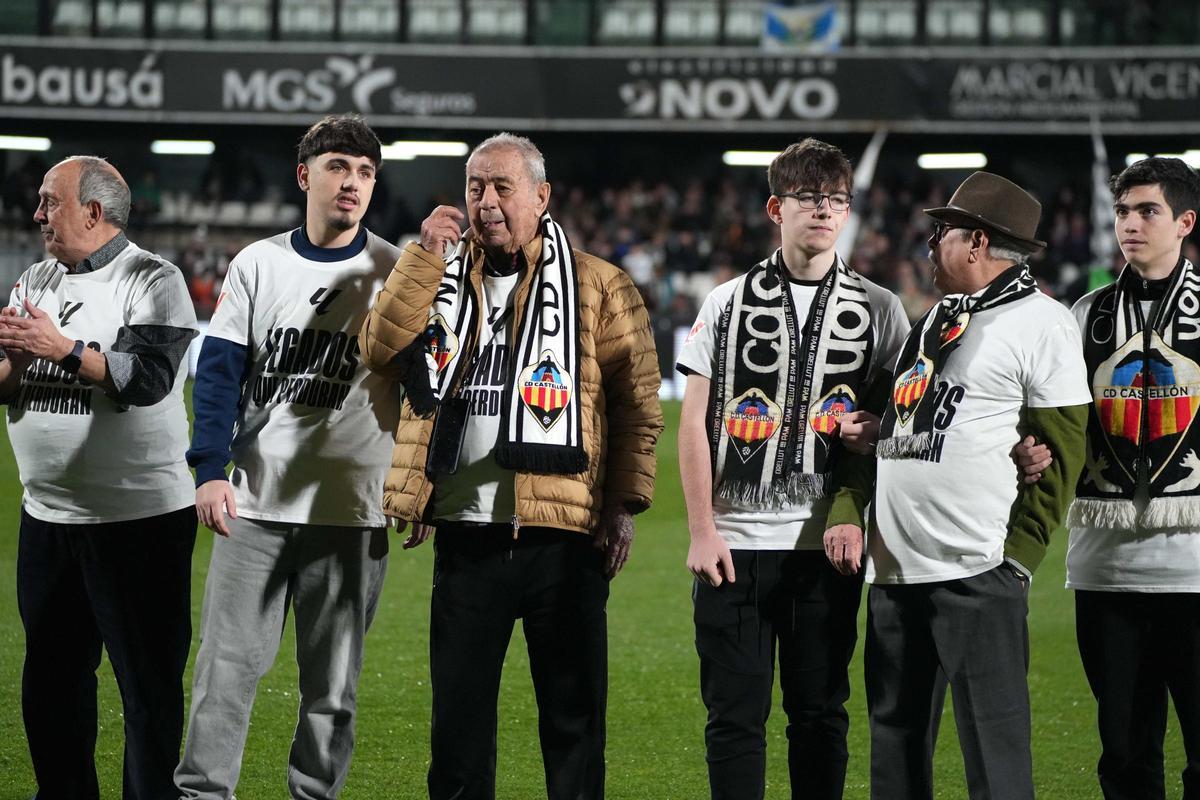 Galería | Las mejores imágenes de la afición y los homenajes del Castellón-Leganés