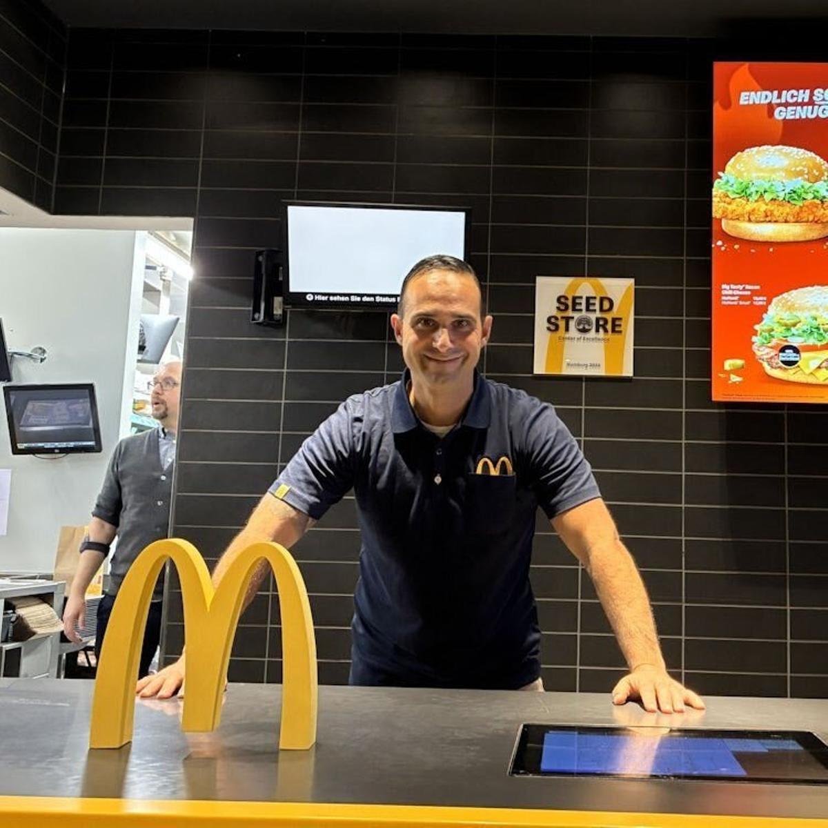 Alexander Nouri ha cambiado el fútbol por la hostelería