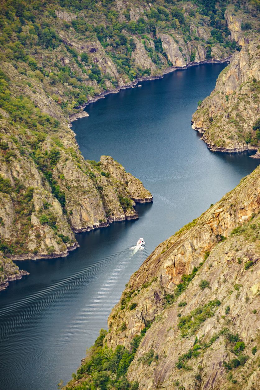 Puedes visitar el cañón en barco.