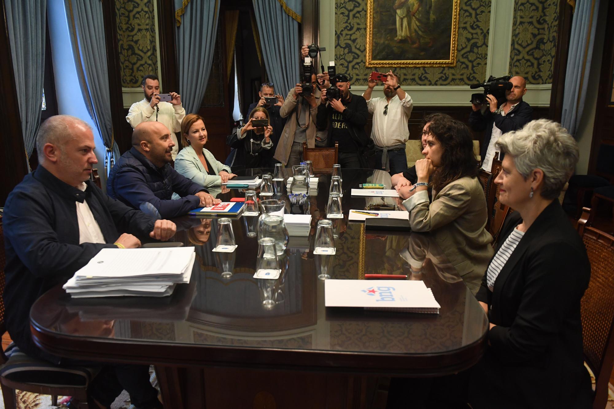 Segunda reunión entre PSOE y BNG para negociar la fórmula de gobierno en A Coruña