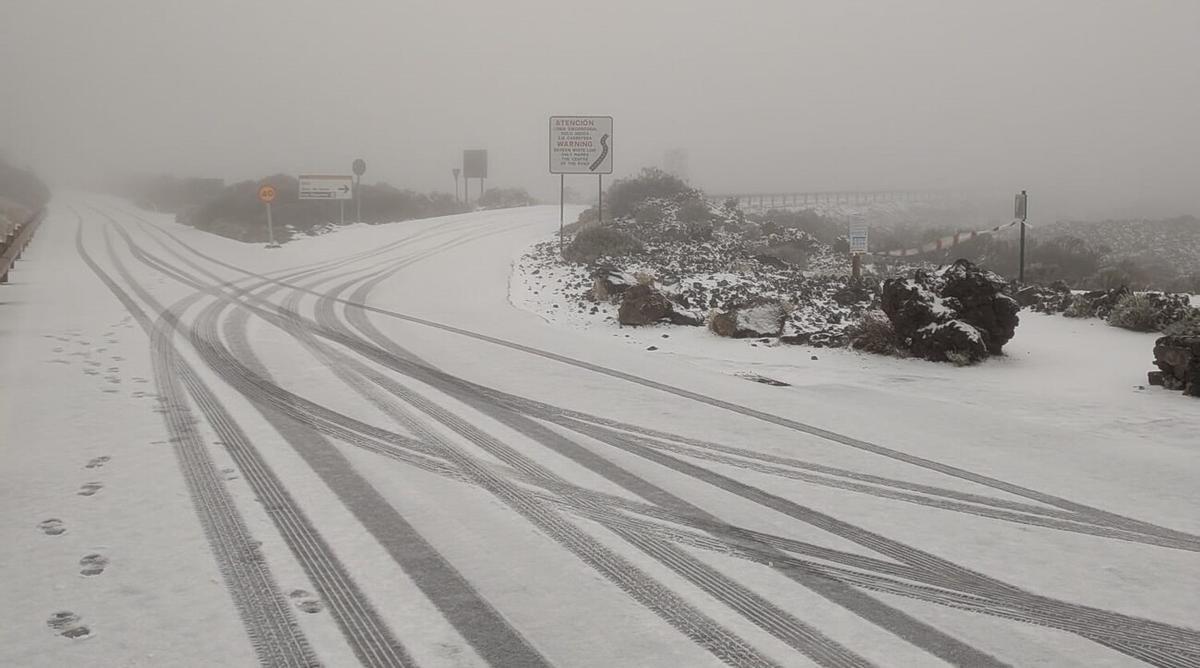Nieve en el Teide por la borrasca Therese
