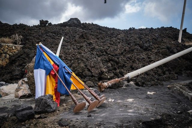 Inauguración carretera que atraviesa las coladas de La Palma "La puerta del futuro"