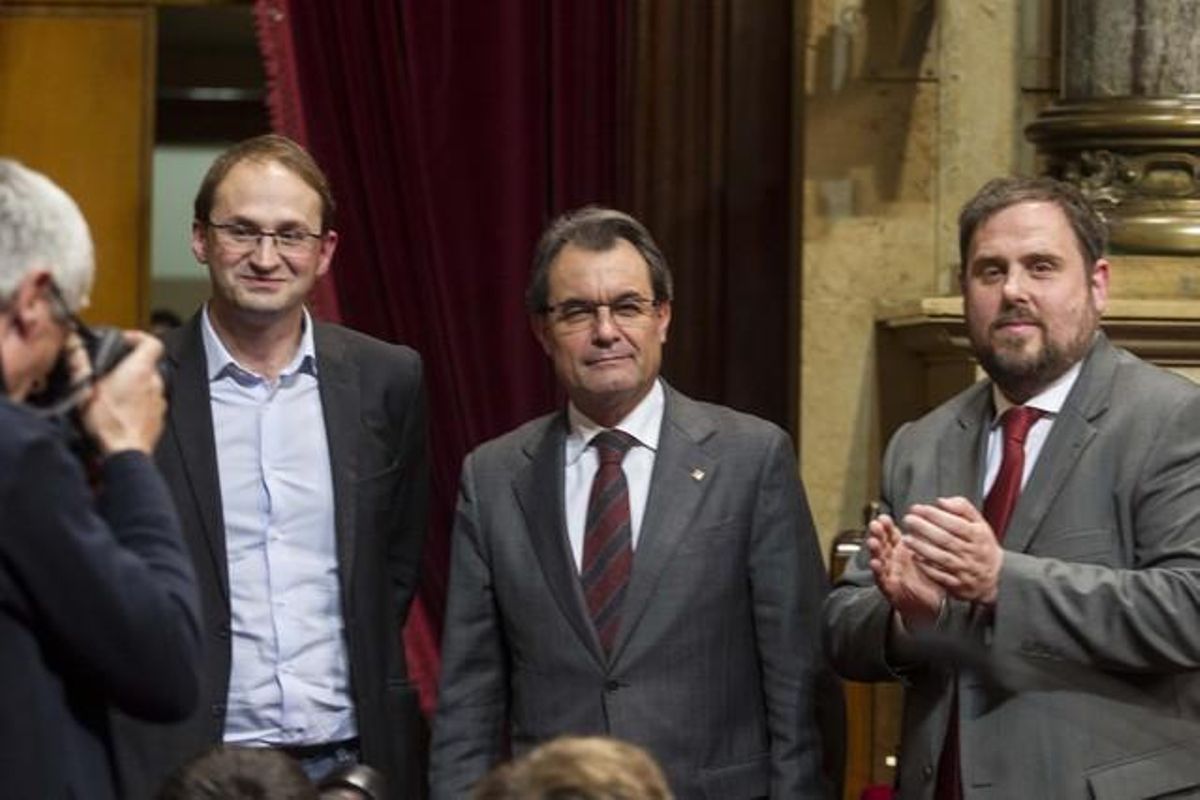 Herrera, Mas i Junqueras, al Parlament, el dia 23.