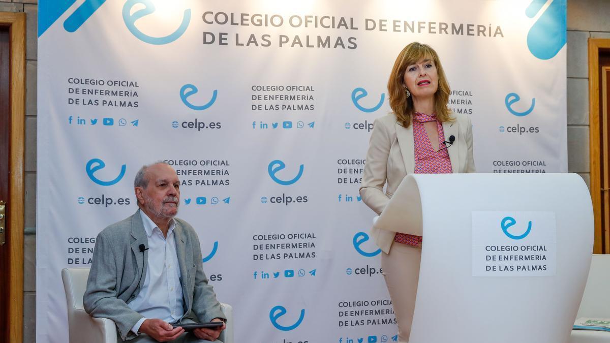 Juan Hernández y Rita Mendoza, este martes, durante la presentación del informe.
