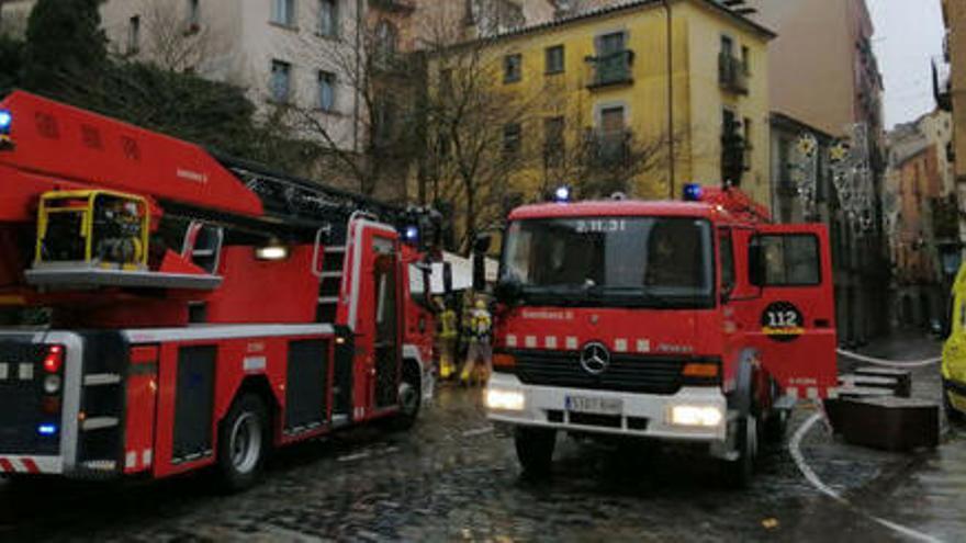 L&#039;incendi amb els Bombers actuant al restaurant de Girona aquest dissabte 9 de gener de 2021