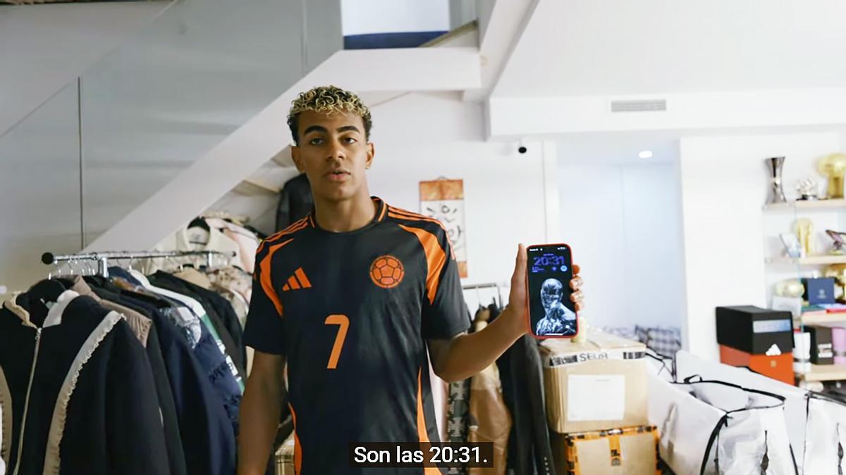 Imagen del video de Youtube de 'My house tour' sobre el piso de  Lamine Yamal