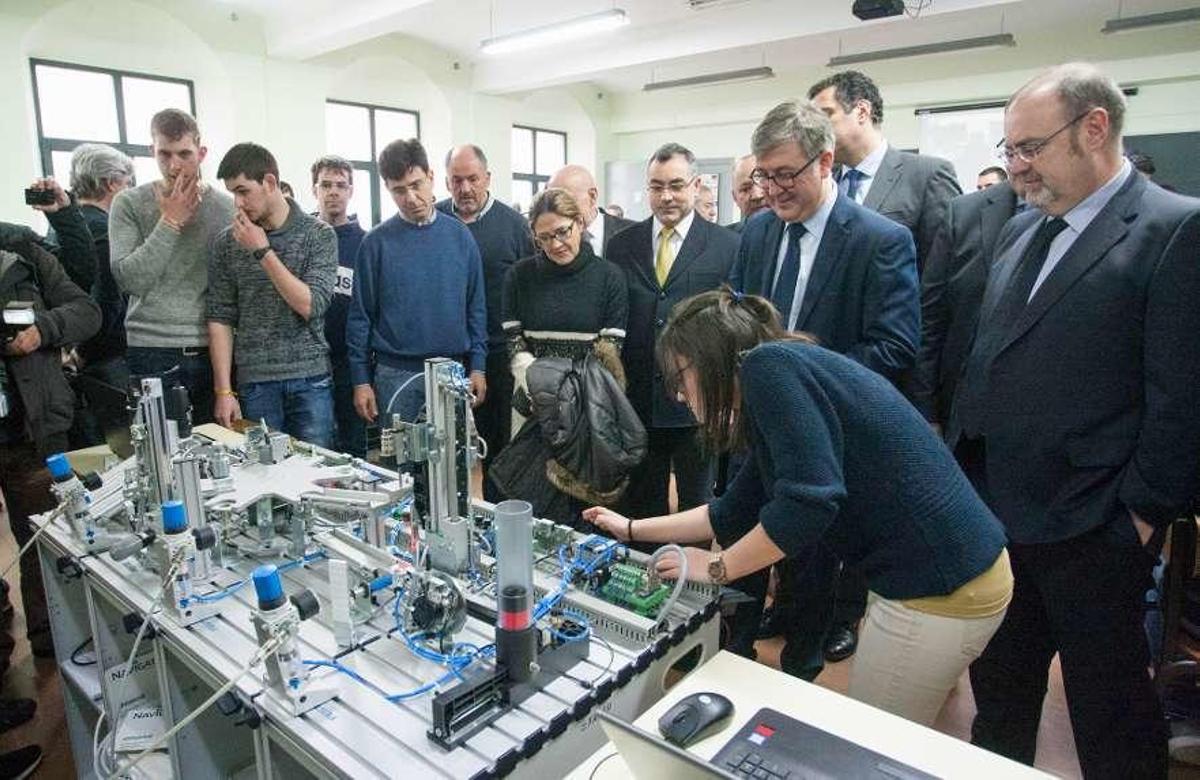 Los estudios de FP dual aseguran un puesto de trabajo al 85% de sus alumnos