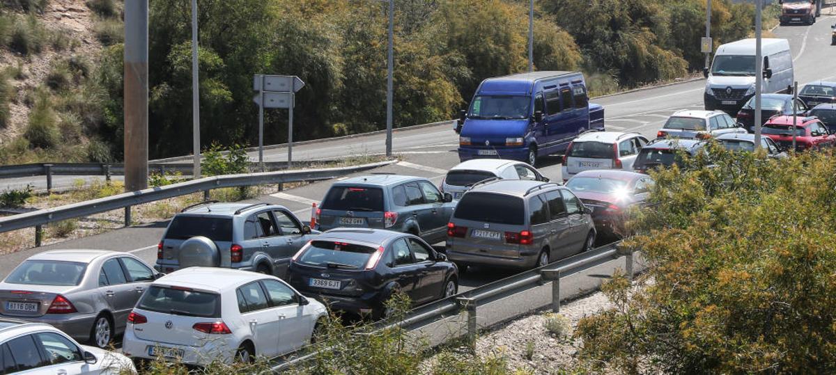 La intensidad del tráfico se duplica en una semana en la AP-7 gratuita