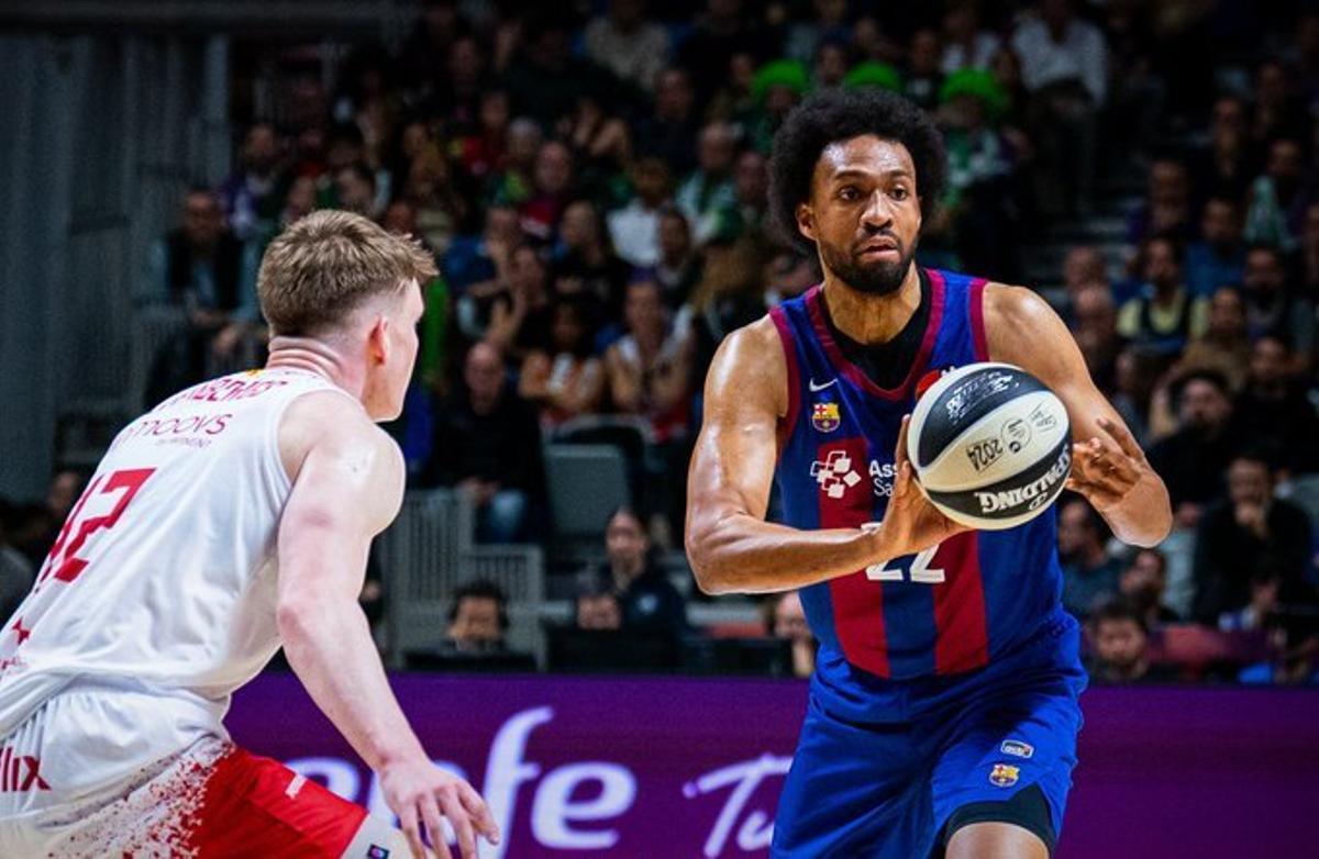 Parker, en una acción ofensiva ante el BAXI Manresa, en los cuartos de final de Copa