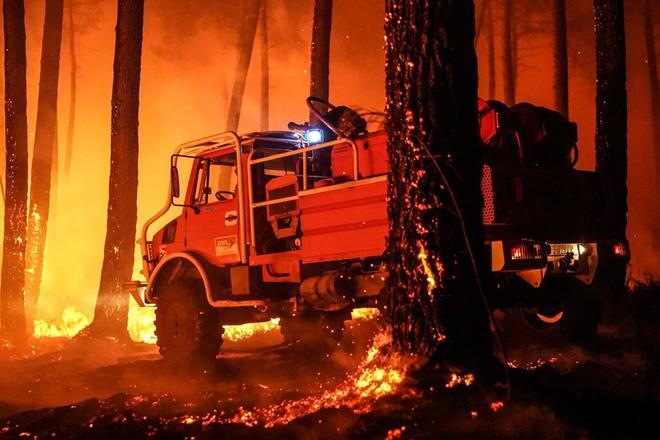 El gran incendio de Madrid y Ávila mira al cielo buscando una tregua: más de 88.000 afectados y 45.000 hectáreas arrasadas