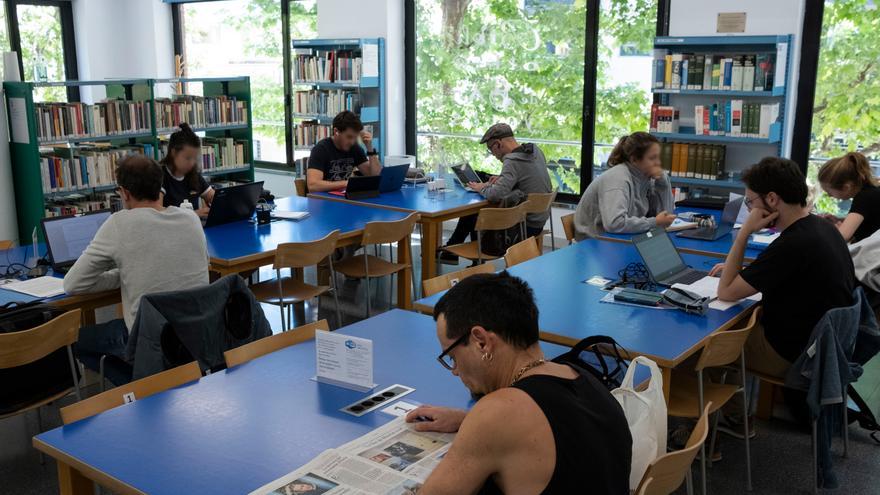 La Biblioteca de Banyoles obre dilluns l’Aula d’Estudi