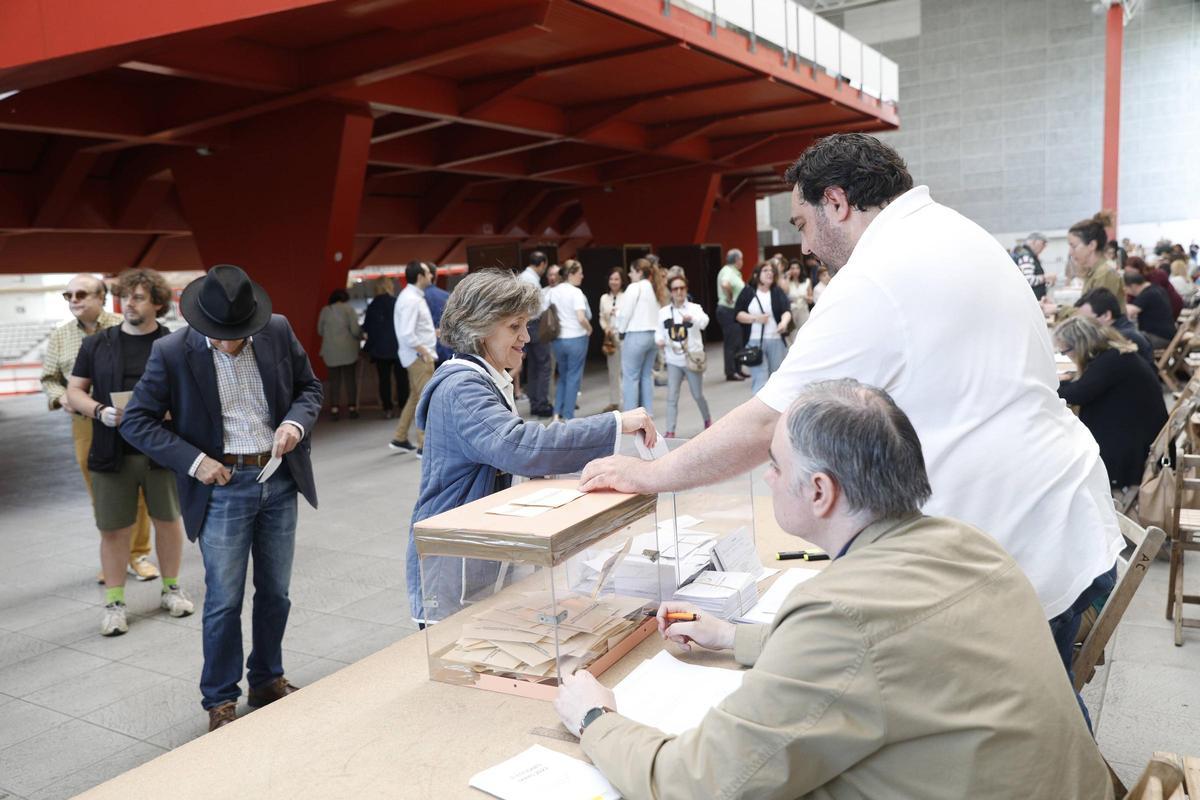 En imágenes: Gijón elige a sus representantes para los próximos cuatro años