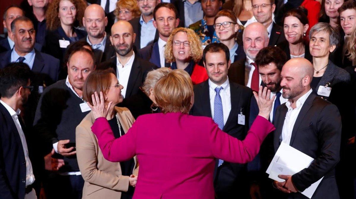 zentauroepp45679948 german chancellor angela merkel speaks to participants of th181029182027