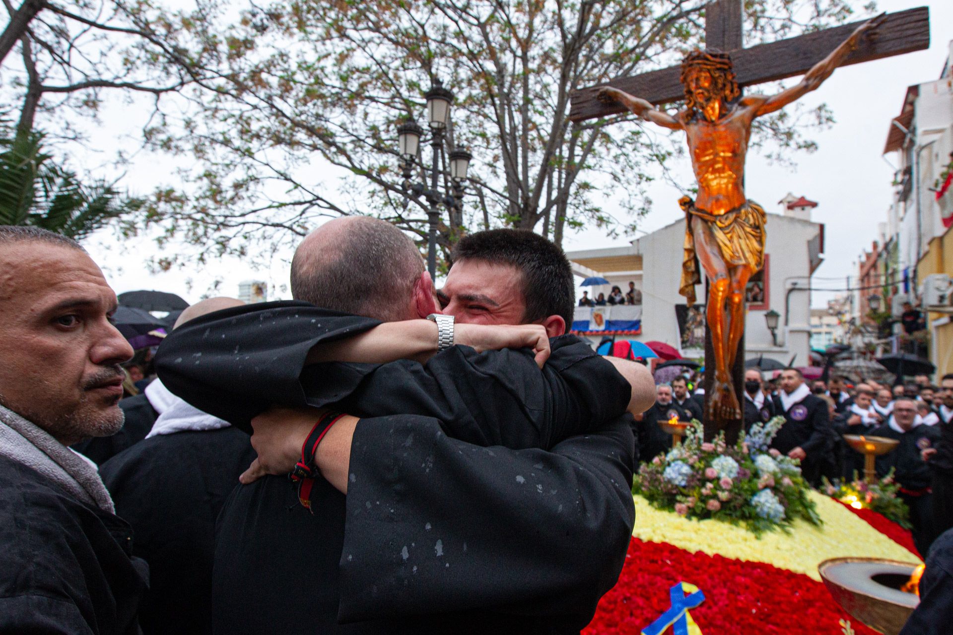 La lluvia no puede con Santa Cruz