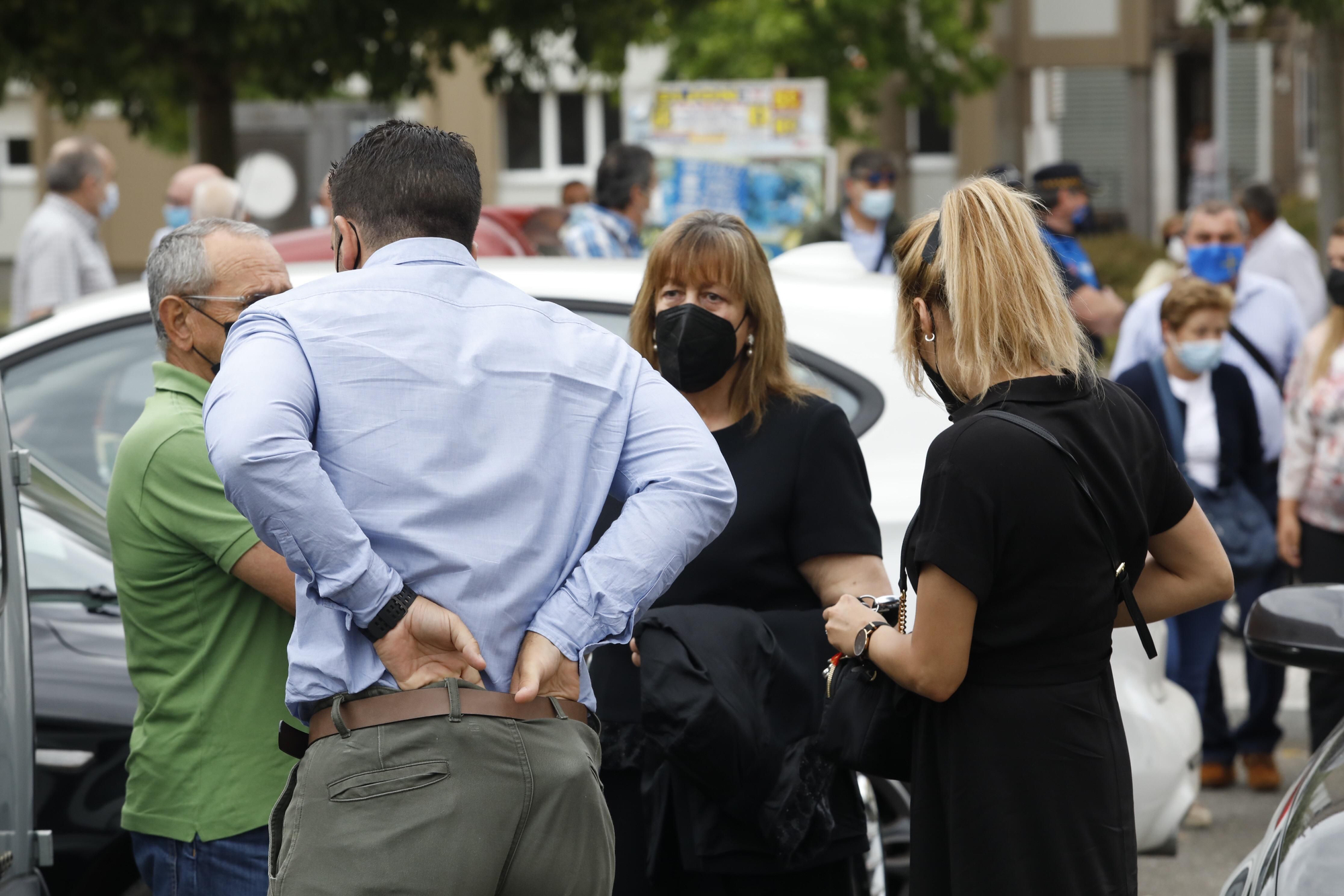 Una pasarela de guardias civiles despide a Eladio Currás, el compañero jubilado fallecido en un incendio en Gijón