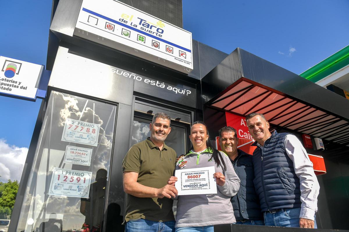 La Lotería de Navidad riega Gran Canaria de premios La Lotería de Navidad riega Gran Canaria de premios