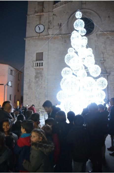 Encesa dels llums de Nadal a l''Escala