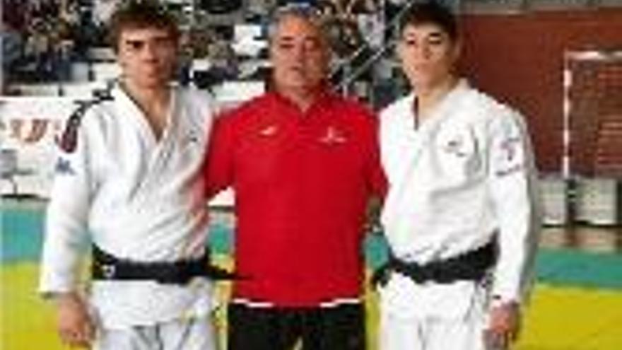 El Girona Judo renova els moldaus Denis Vieure i Gheorge Blanaru