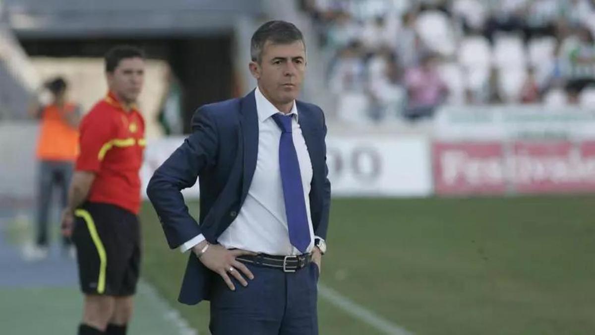 Lucas Alcaraz, durante un encuentro con el Córdoba CF en El Arcángel.